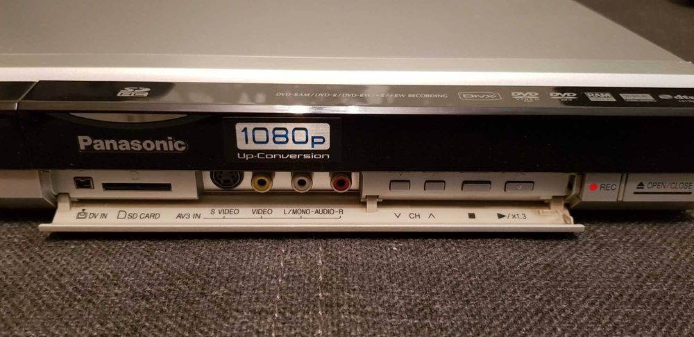 Panasonic DMR-EH67  Nagrywarka DVD z dyskiem twardym