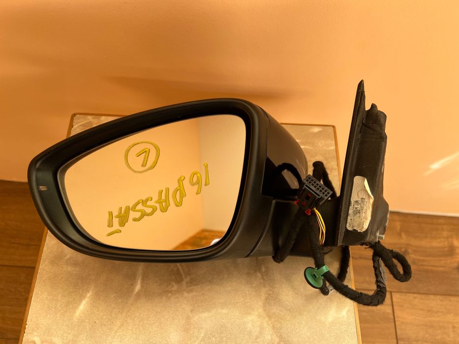 Зеркало Volkswagen Passat