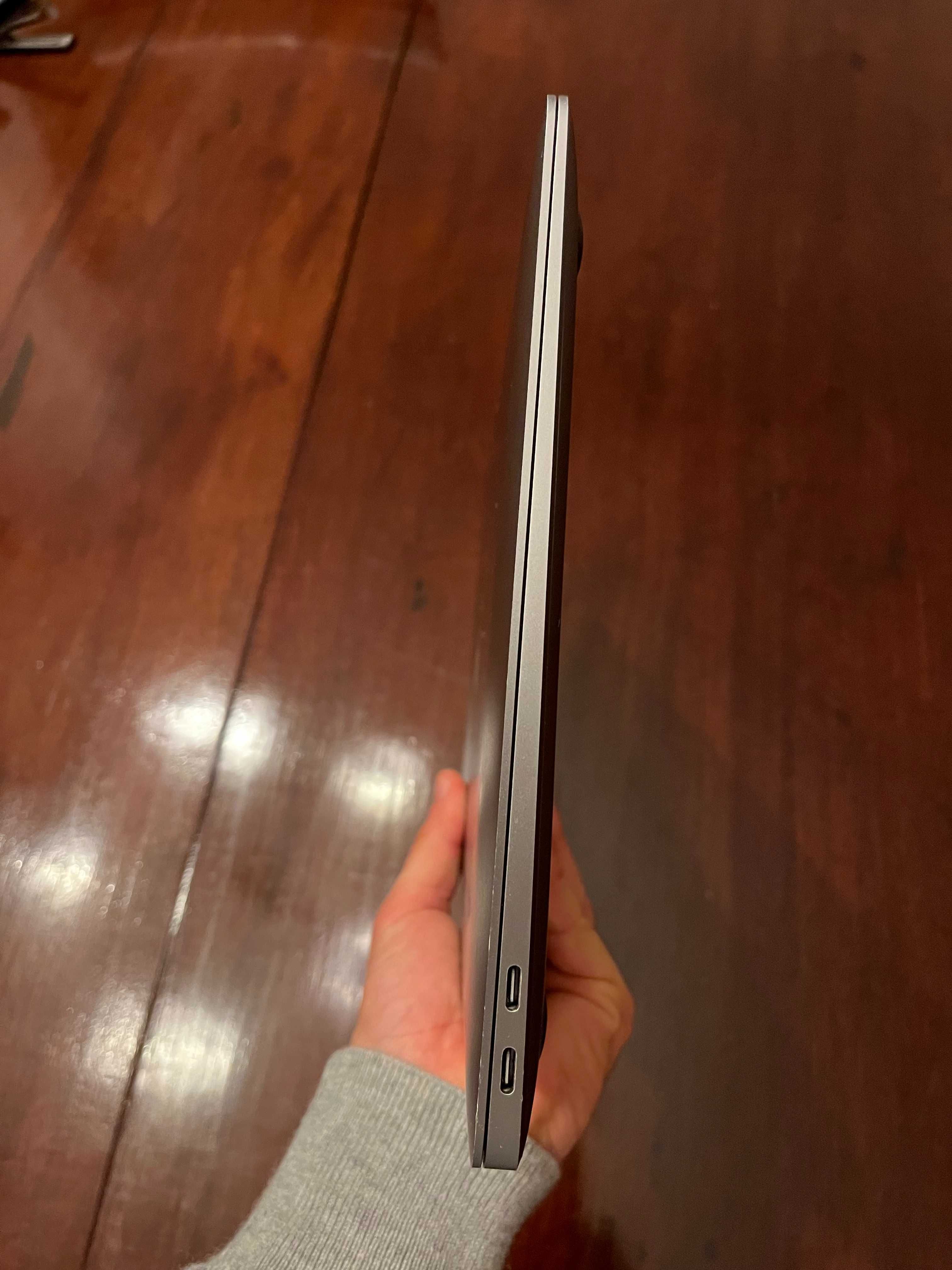 MacBook Air 13” Retina (2020) Adquirido em Dezembro de 2021 – Novo