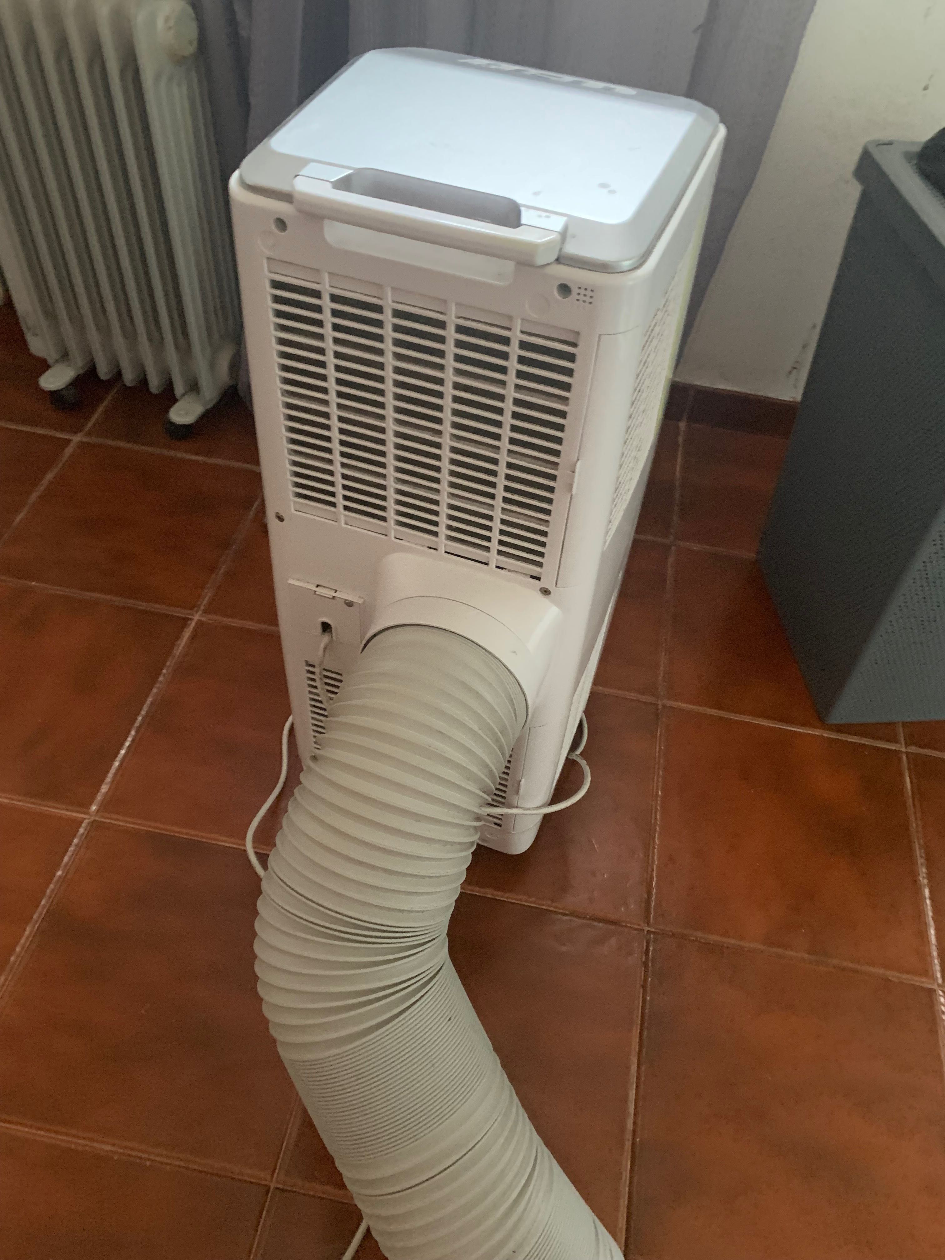 Ar Condicionado usado  como novo