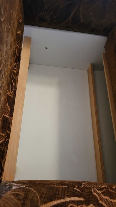 Kanapa rozkladana z pojemnikiem