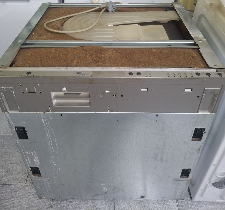 Máquinas de lavar roupa e loiça