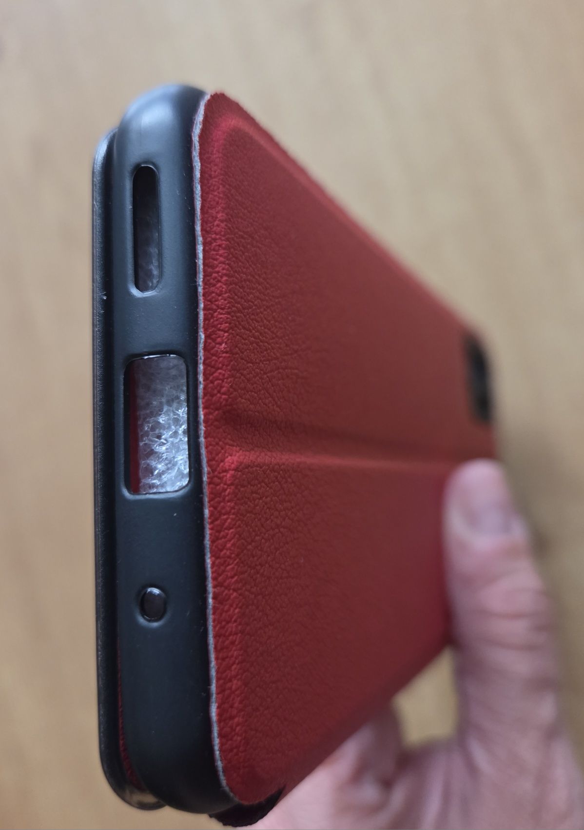Czerwone etiu do Redmi Note 10 5g