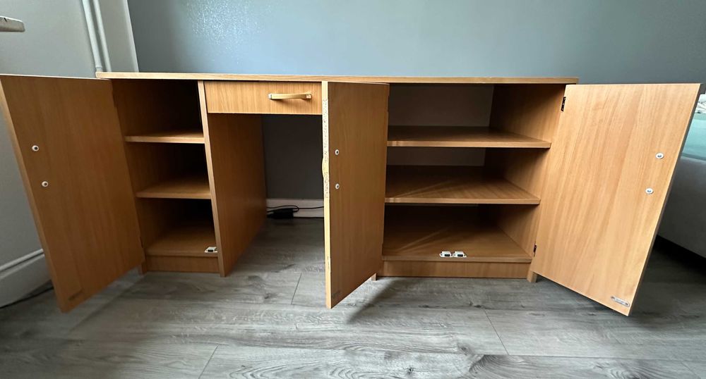 Używany komplet mebli - biurko + szafka