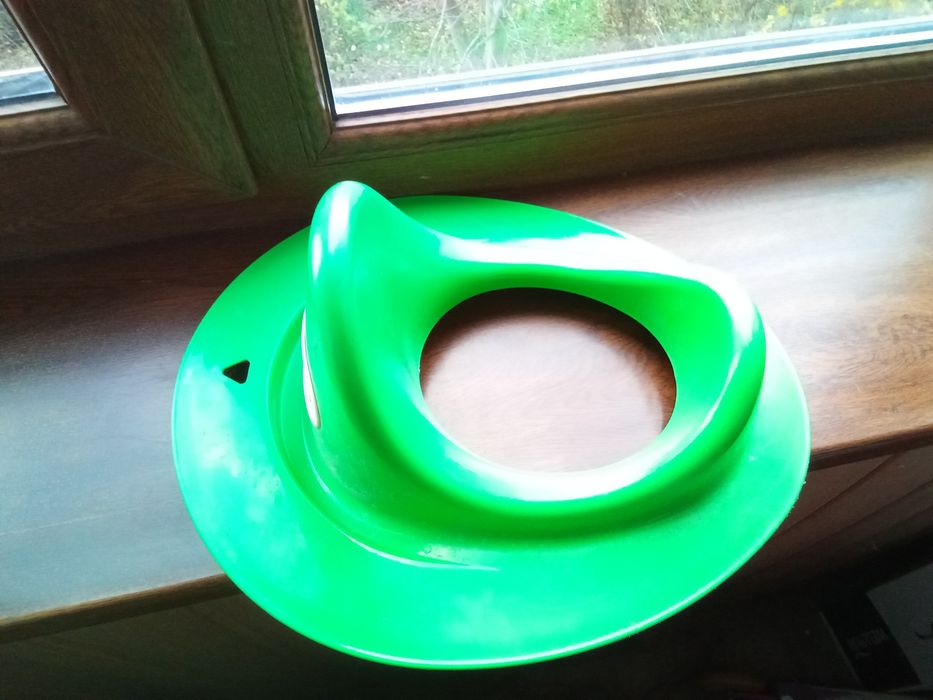 На нього сів і за п'ять хвилин усе готово.