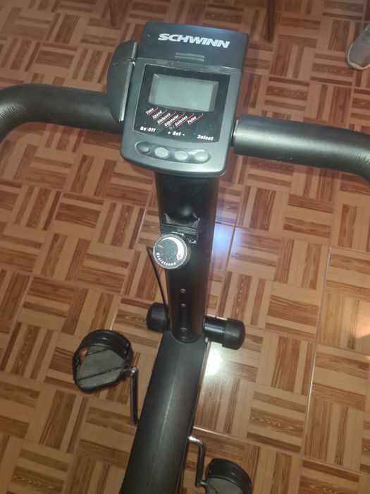 Bicicleta elétrica e máquina de caminhar