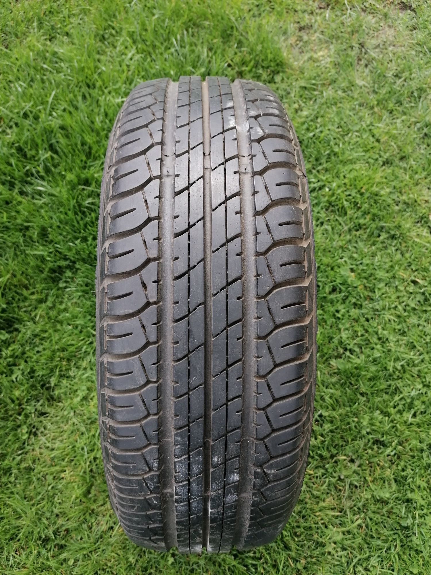 (Nr.91) Opona letnia 195/60 R15 Dunlop SP sport 200E