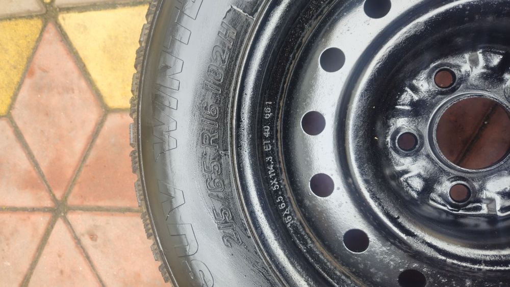 Продам металеві диски r16 з резиною або окремо резина і диски