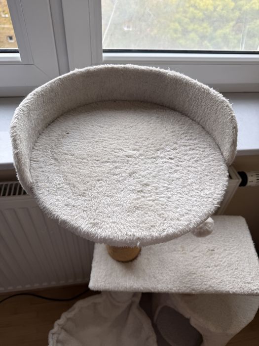 Wysoki drapak dla kotów