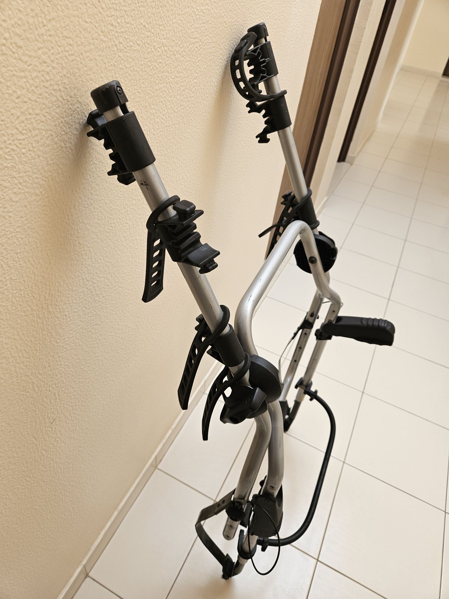 Suporte de bicicleta para veículo