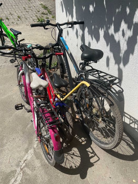 zestaw dwóch używanych rowerków dla dzieci.