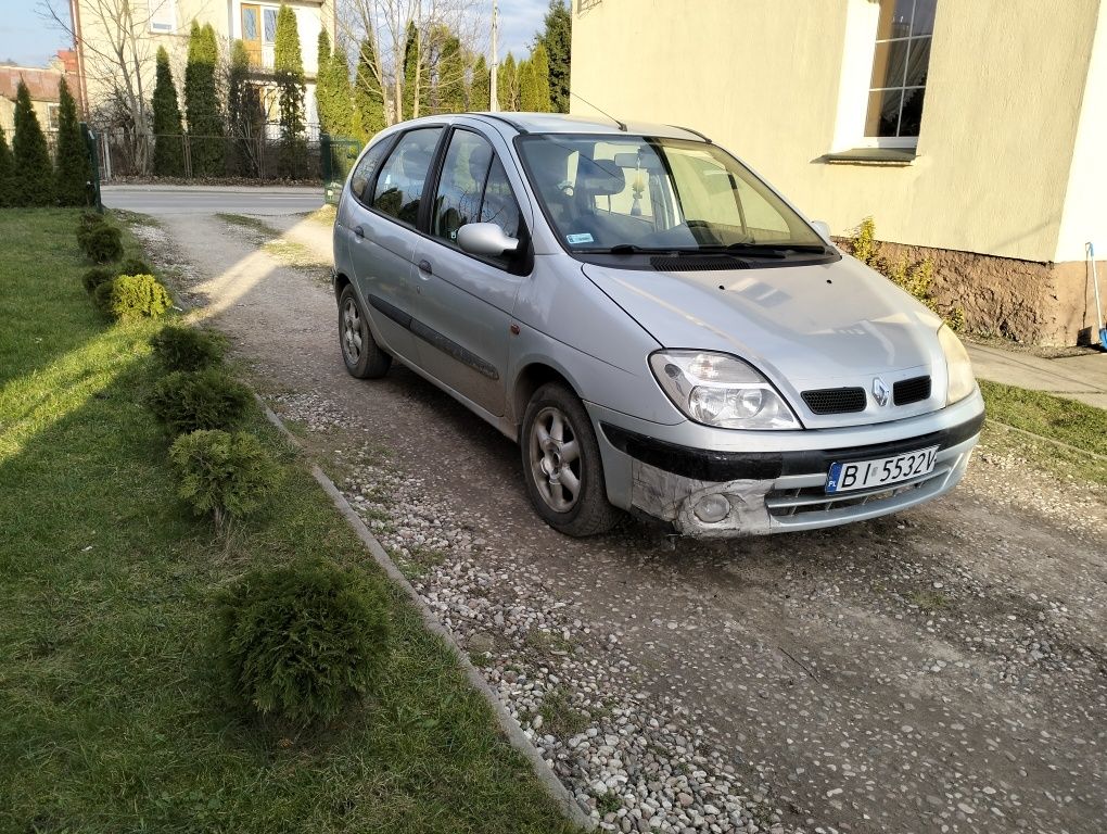 Renault scenic 1.6 benzyna kat cena dzis