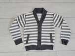 Sweter dziecięcy 122 cm