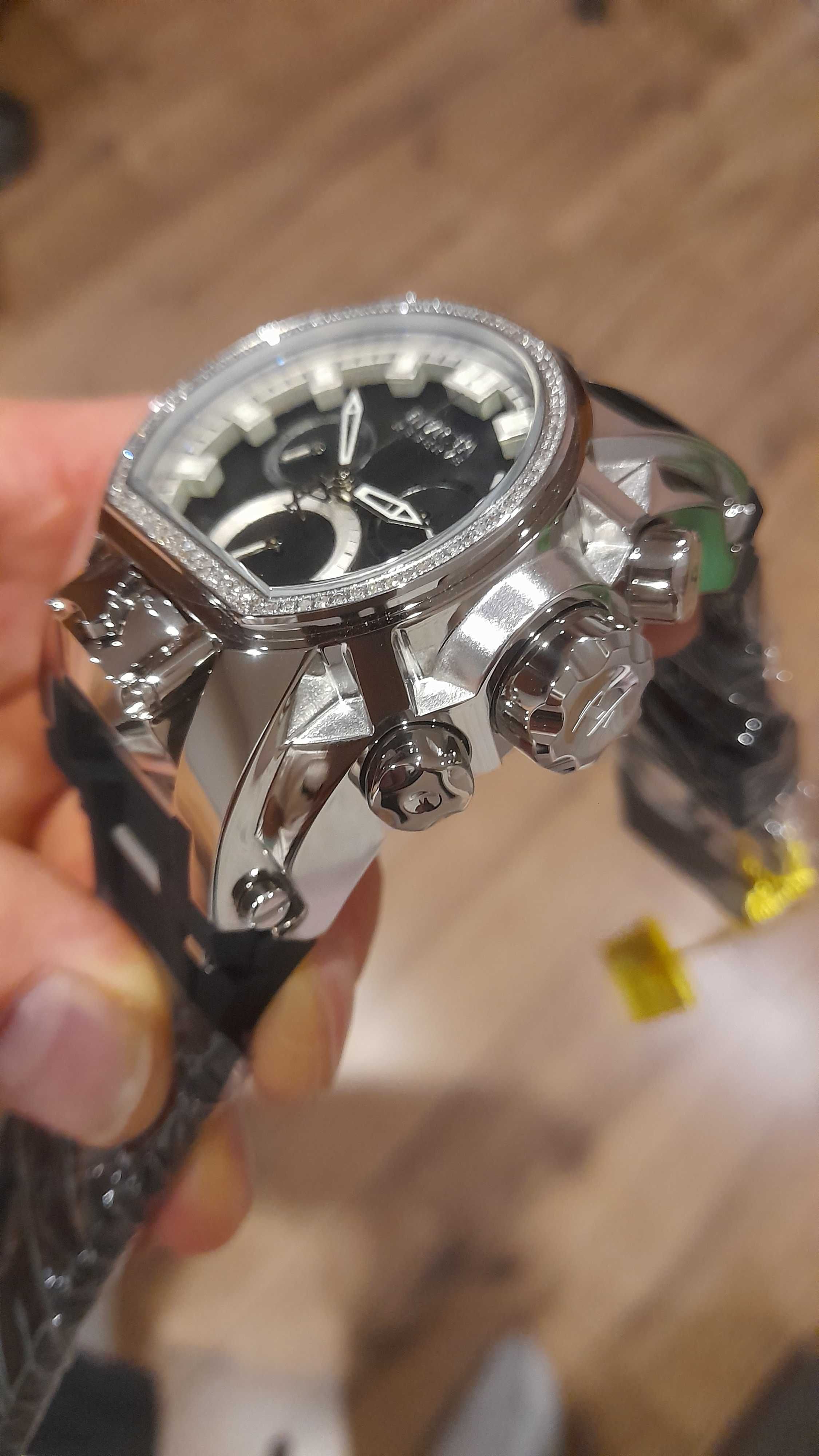 Invicta Bolt Zeus Magnum 0.43 Carat Diamond