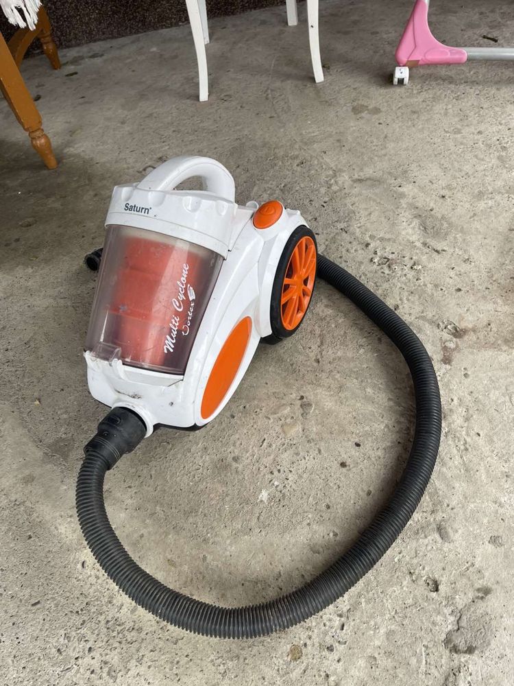 Продаю полесось Saturn 2000 W