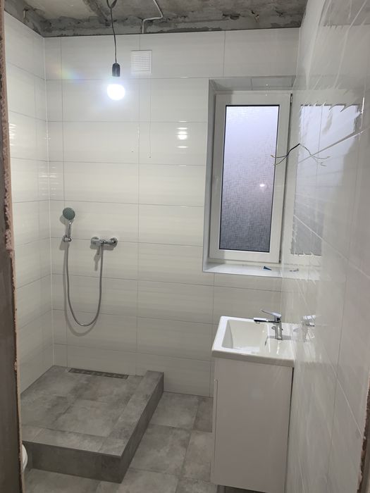 Плиточник, Професійне укладання плитки