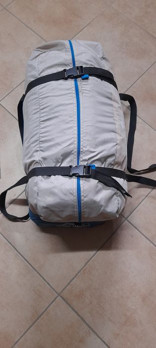 Namiot 4 osobowy z przedsionkiem Quechua