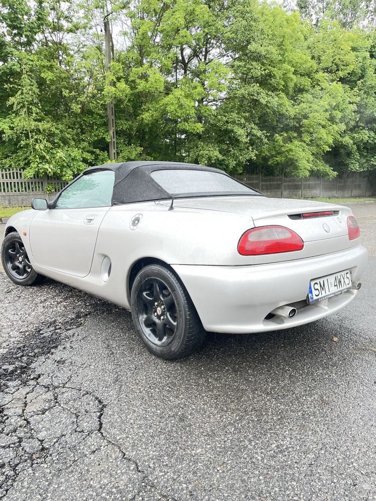 MG F kabriolet  120kM dwuosobowy 1,8 benzyna  klima
