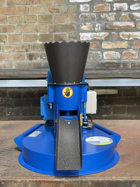 Гранулятор корму