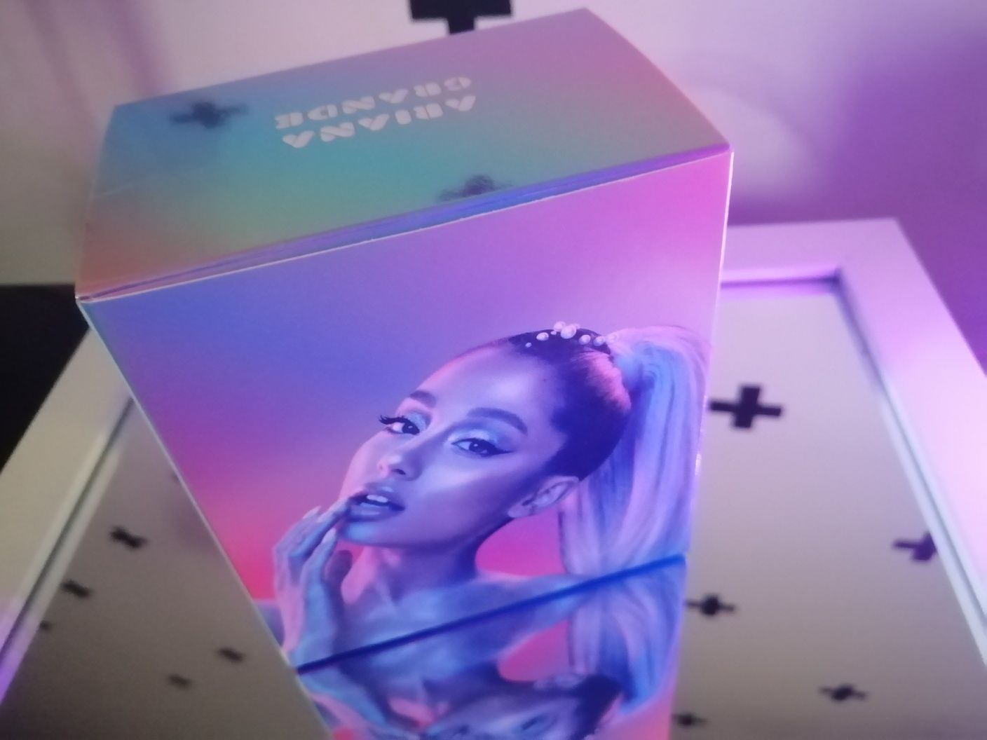 Pudełko Cloud Ariana Grande