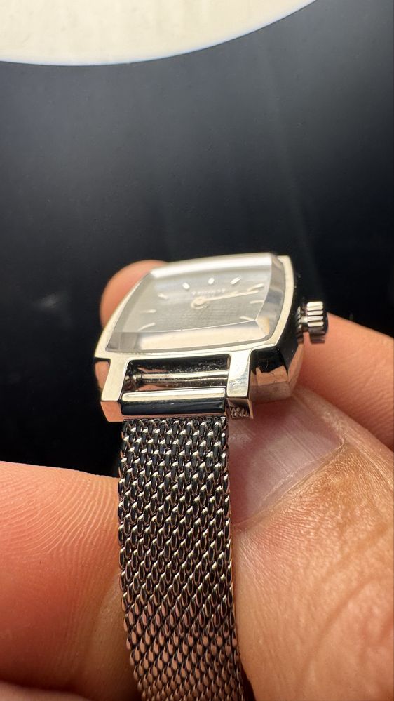 Relogio Tissot LOVELY SQUARE