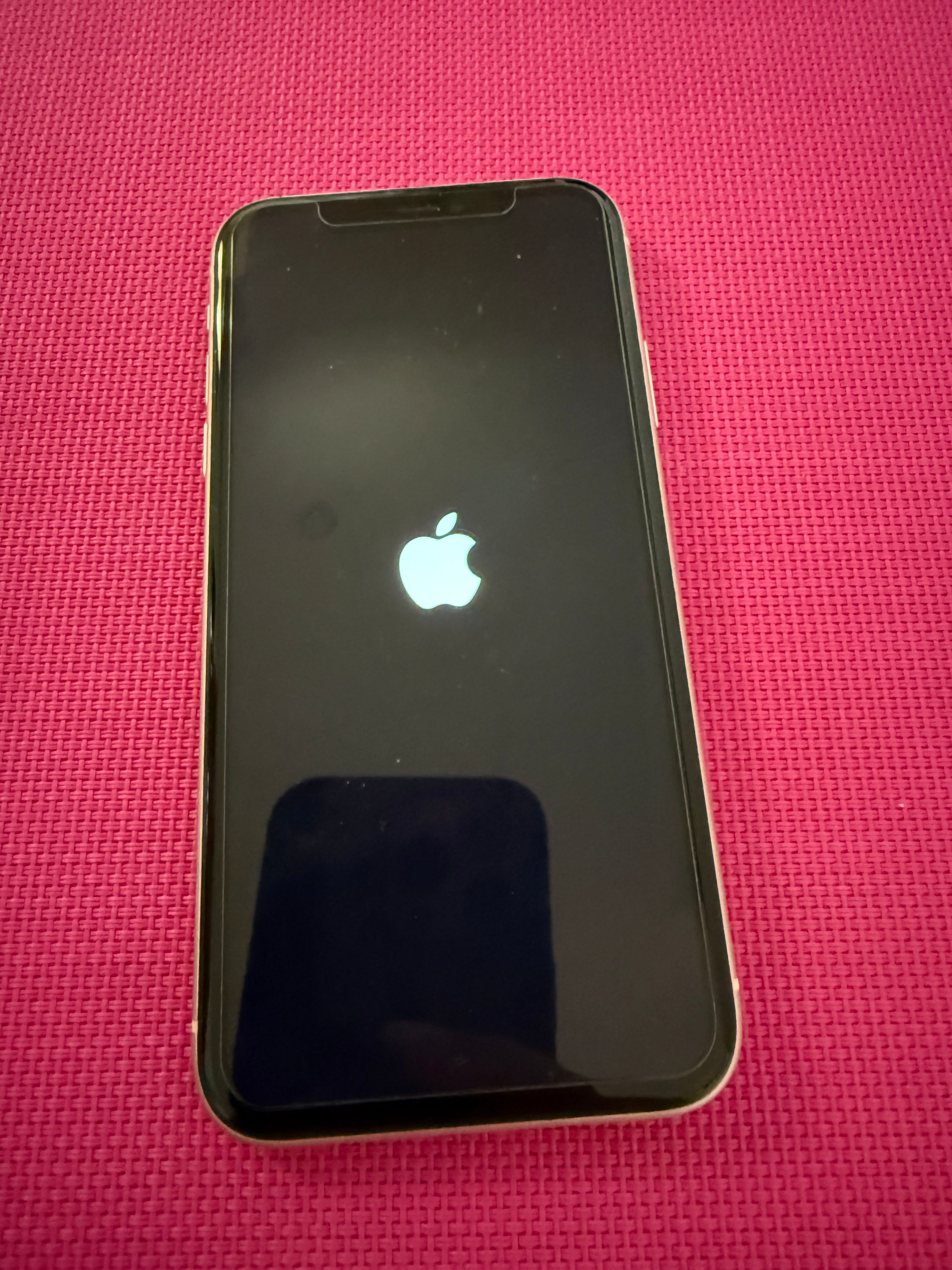 iPhone 11 sem detalhes