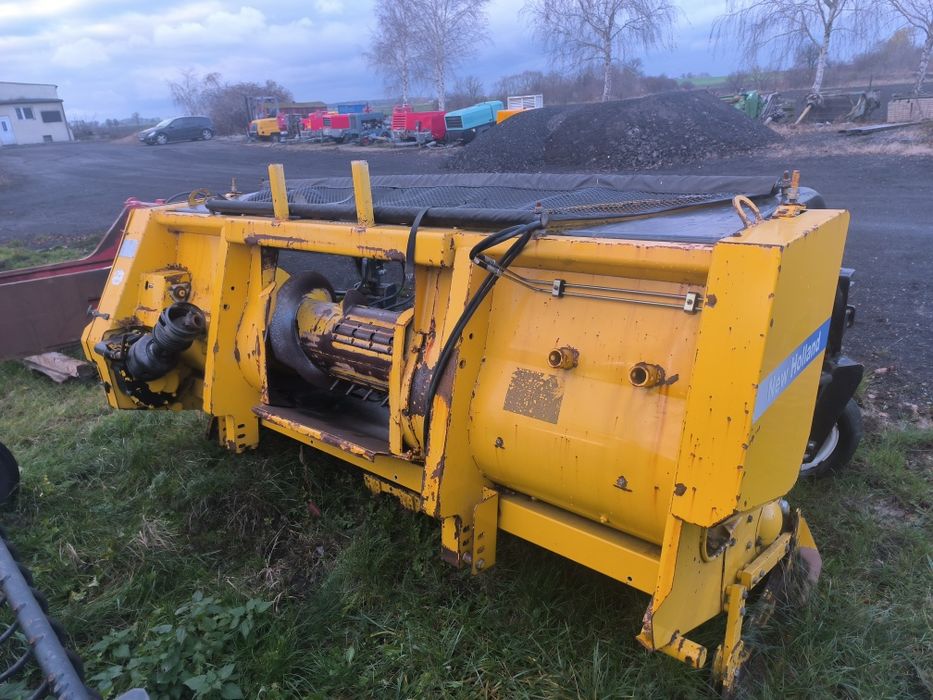 Heder podbieracz New Holland