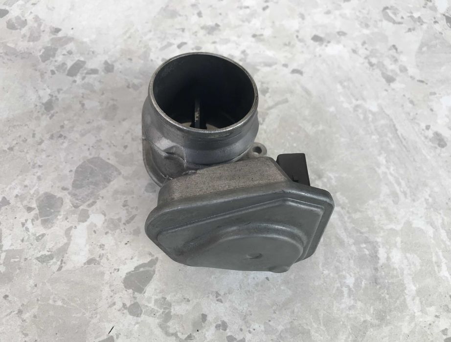 Дросельна заслонка BMW E90. E91. E92. E93 / BMW E60. E61 - 2.0D N47