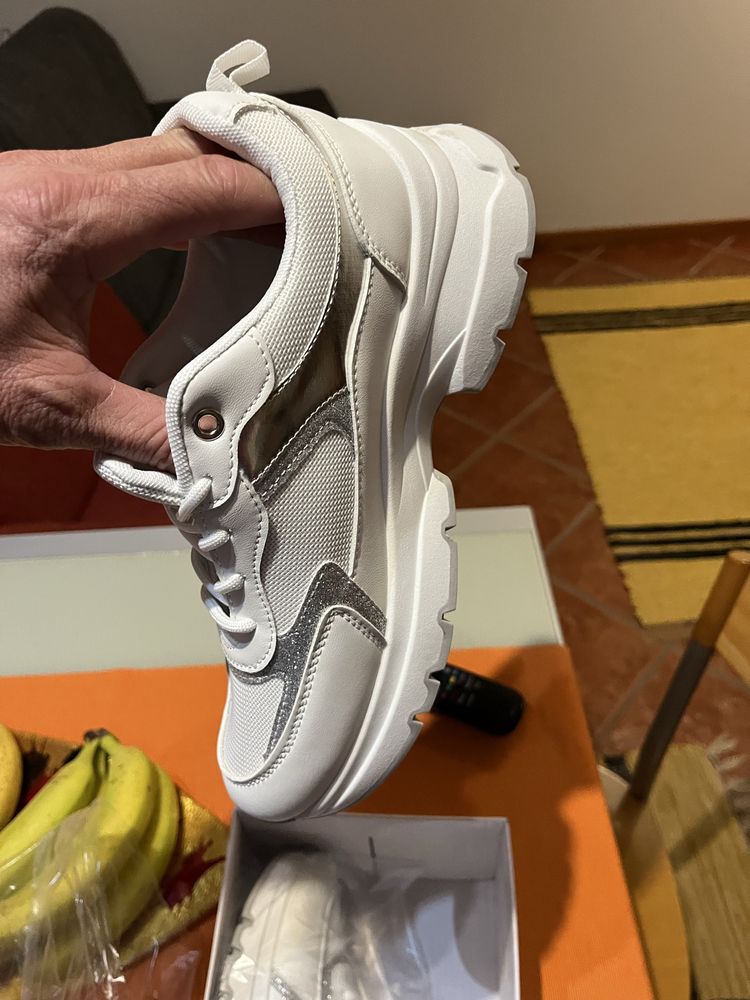 Tenis novos N 41