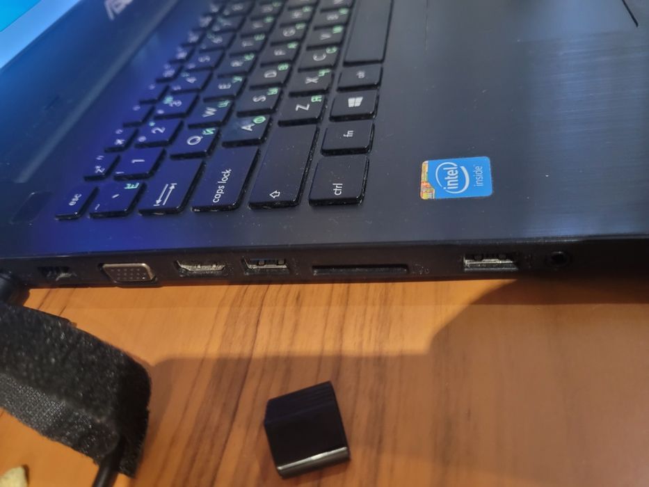 Ноутбук Asus x553m