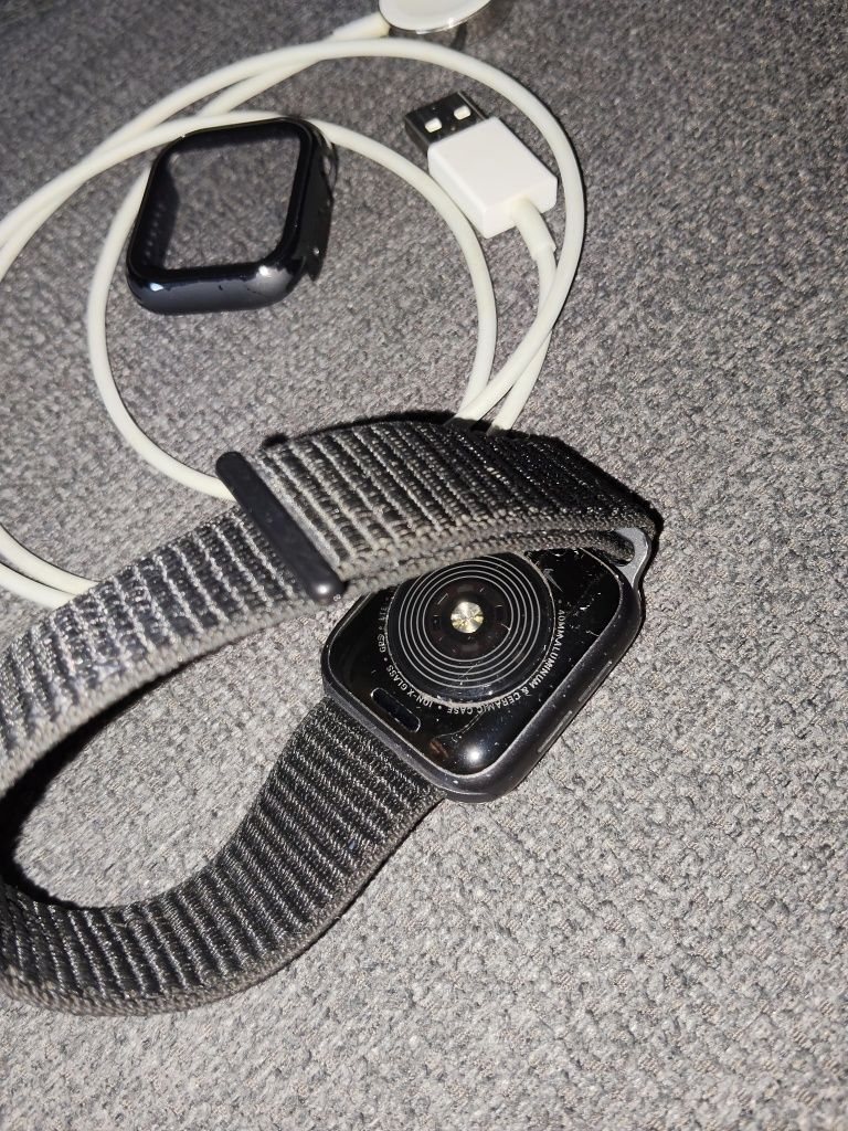 Apple Watch SE Nike Edition 40mm GPS + LTE