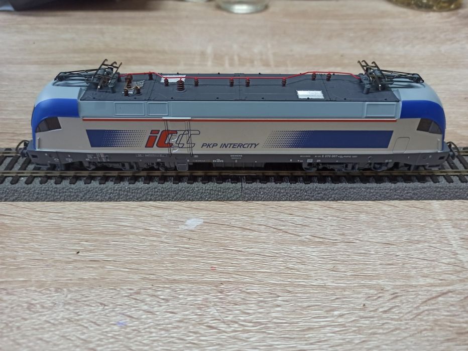 Lokomotywa cyfrowa Husarz h0 Piko PKP