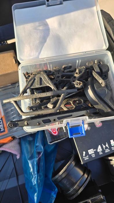 Axial Yeti 1/10 + Spares