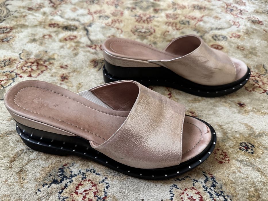 Шльопанці, розмір 40, устілка 26 см