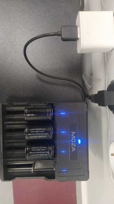 Moza Air, стабілізатор камери (gimbal) для Sony, Canon EF та R, Nikon