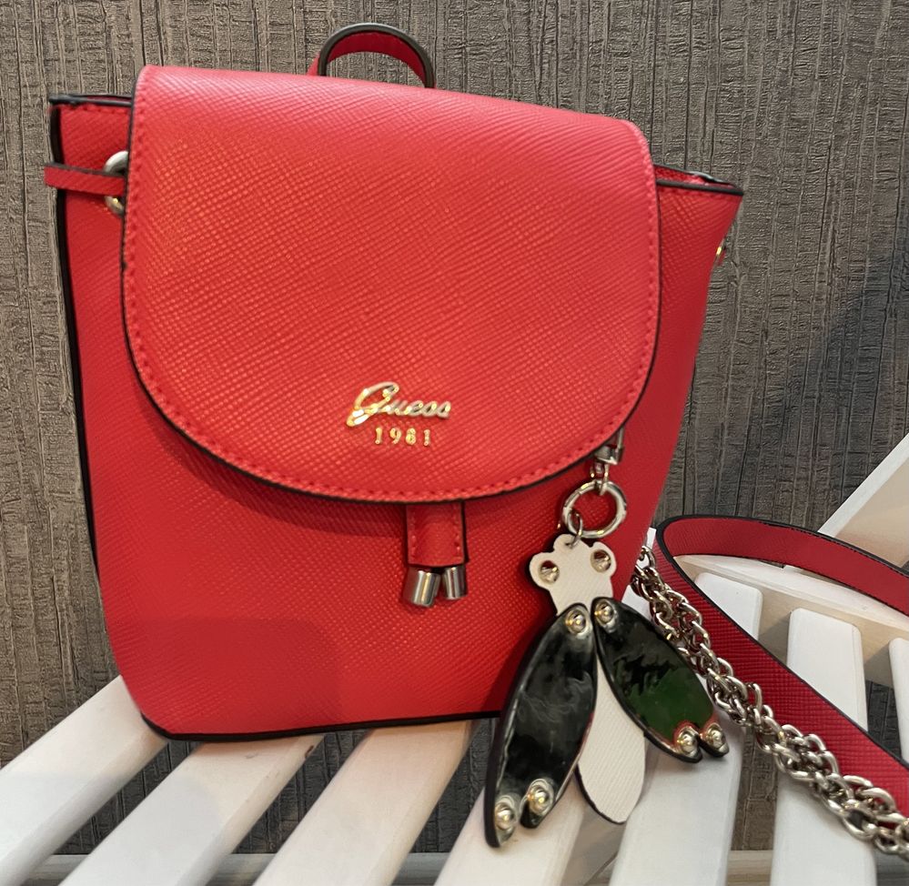 Новая женская красная сумочка Guess оригинал