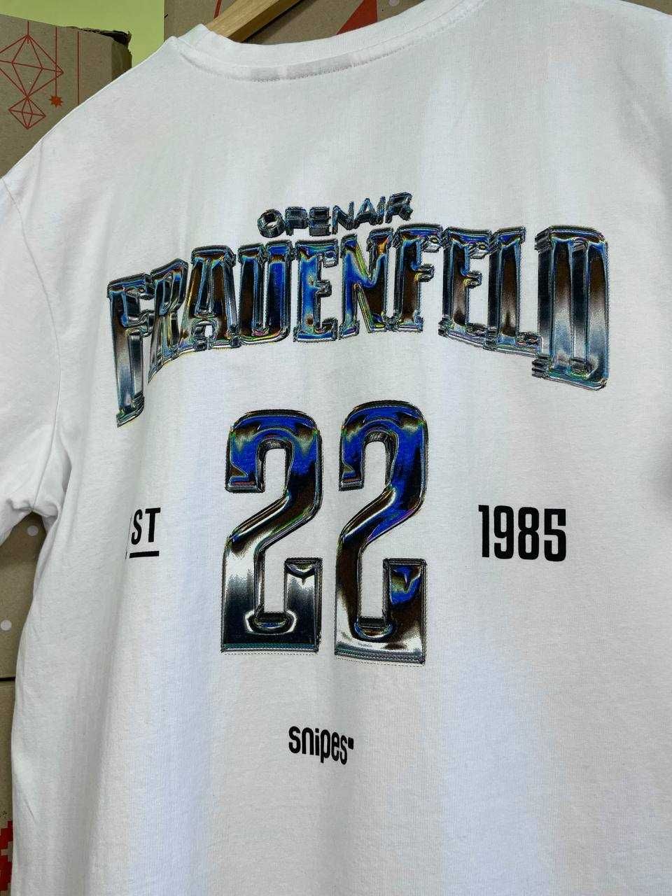 Нова чоловіча біла футболка snipes openair frauenfeld 2022