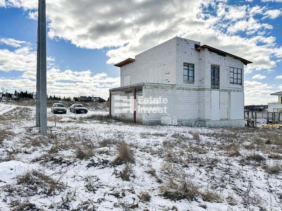 Продам домовладение в частном посёлке, по адресу: ул. Монтажная, 1.