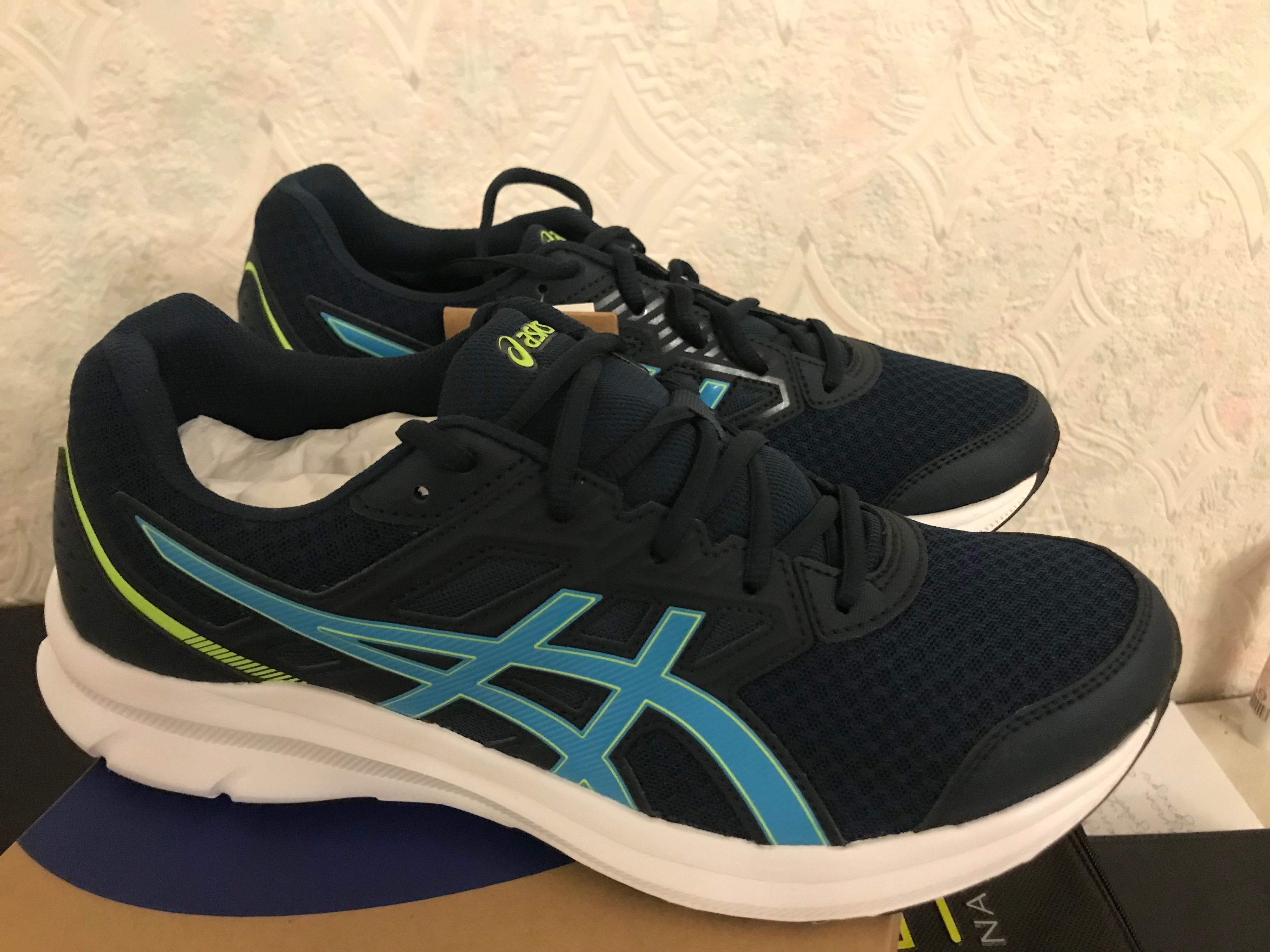 Продам нові кросівки Asics gel,дороге виконання.Розмір по факту 43.