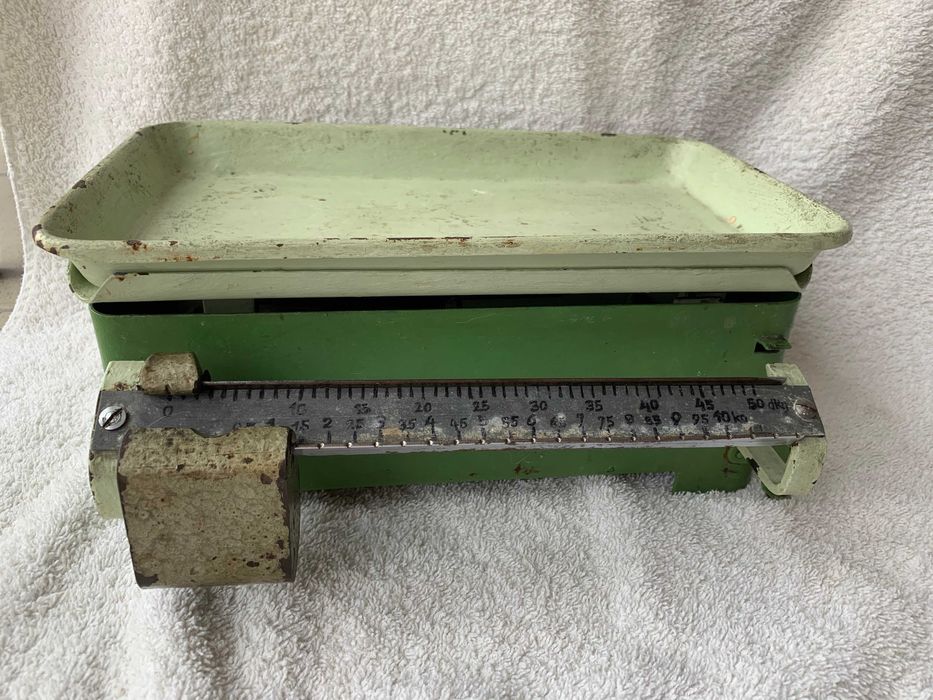 Stara waga odważnikowa