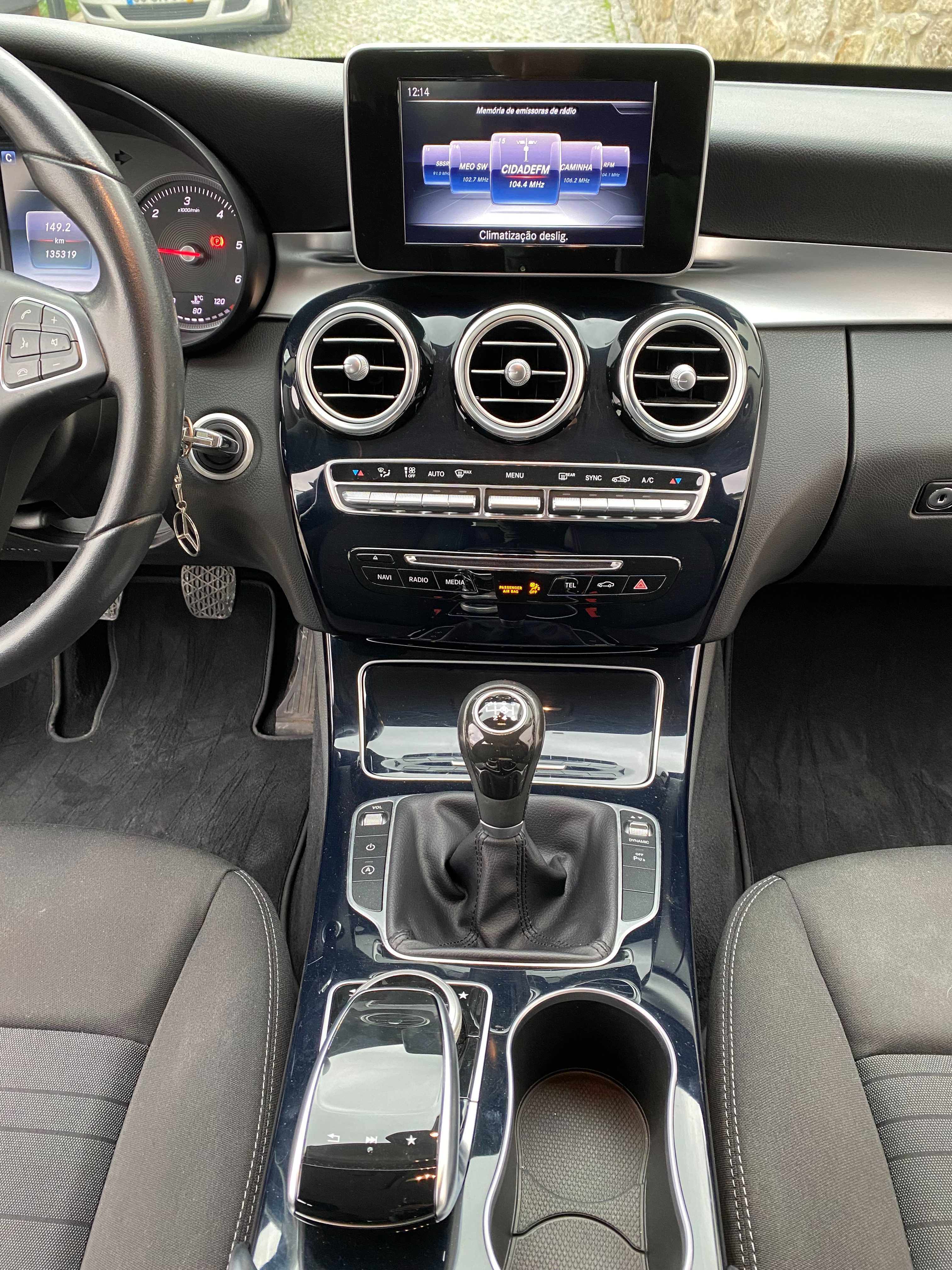 Mercedes C200CDi Avantgarde NACIONAL c/ GPS - 2016