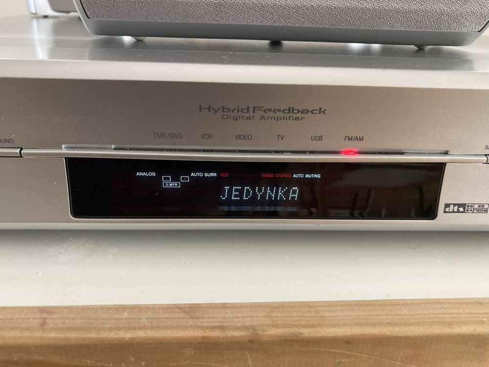 Amplituner JVC RX-D201 działający zestaw