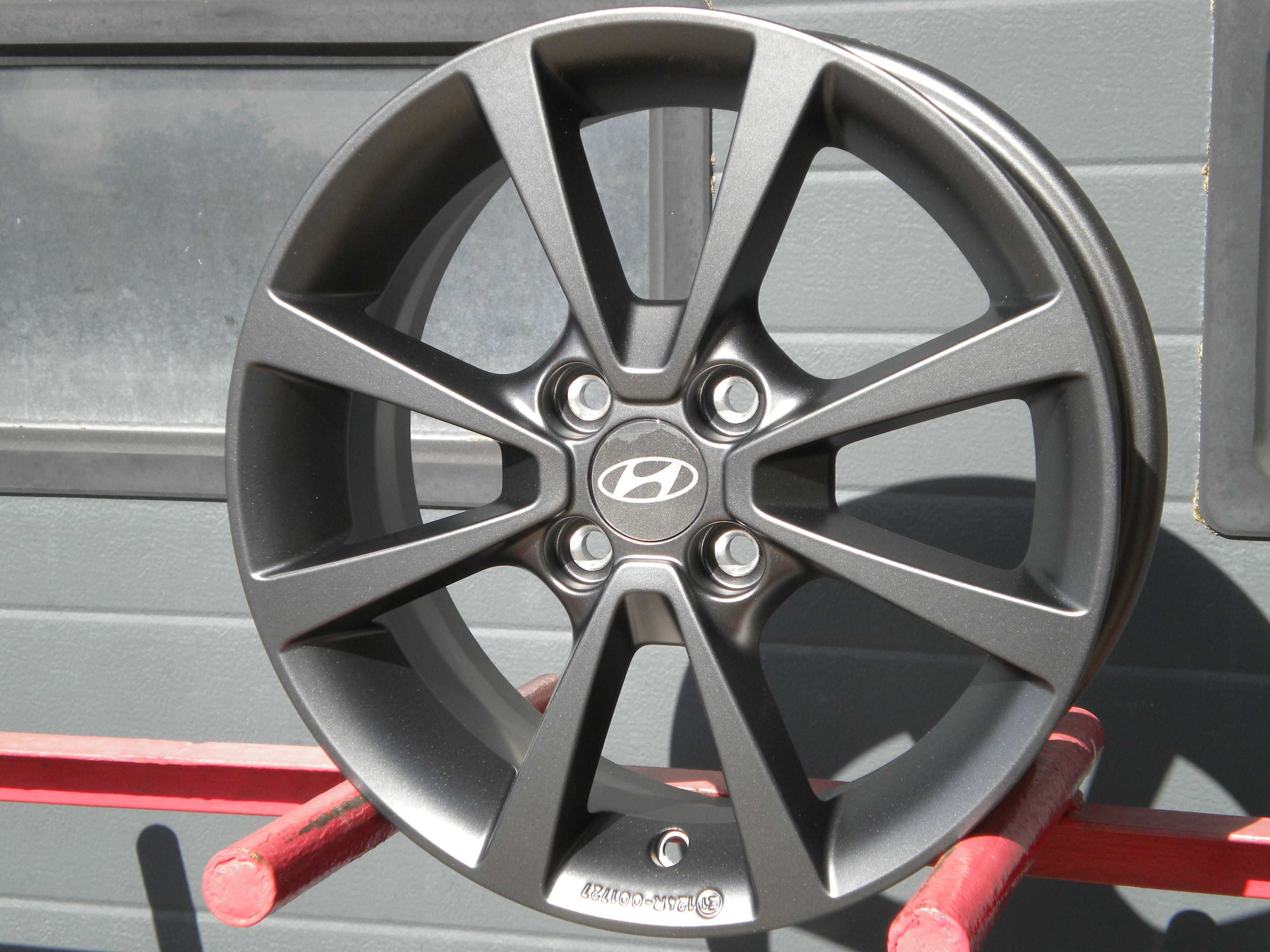 Felgi aluminiowe Hyundai OE 6.0" x 15" 4x100 ET 48 Hyundai i10 III