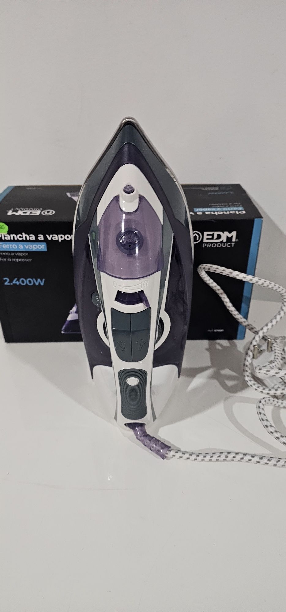 Ferro de passar a vapor 2400W