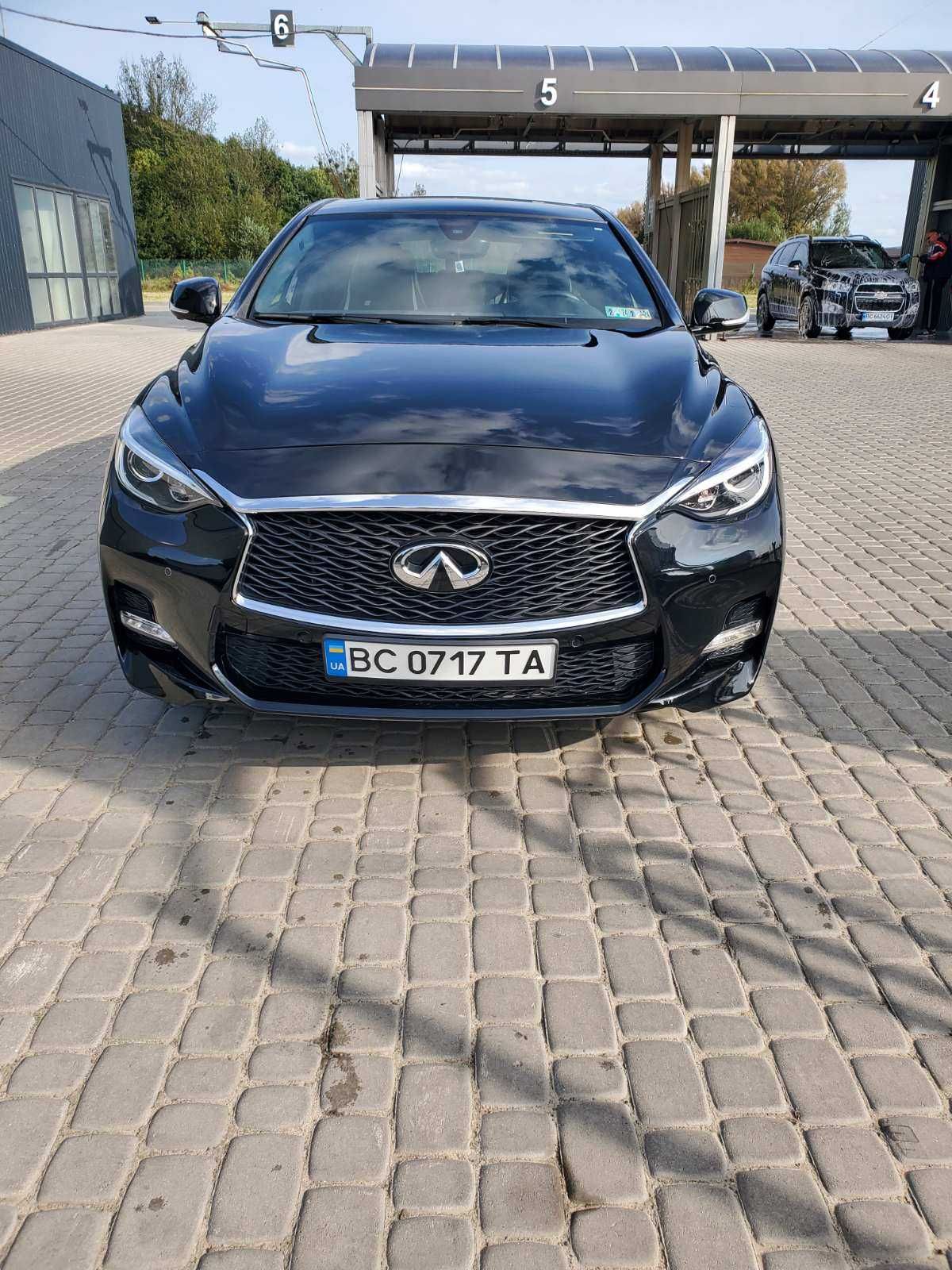 Infiniti QX30S 2016р.