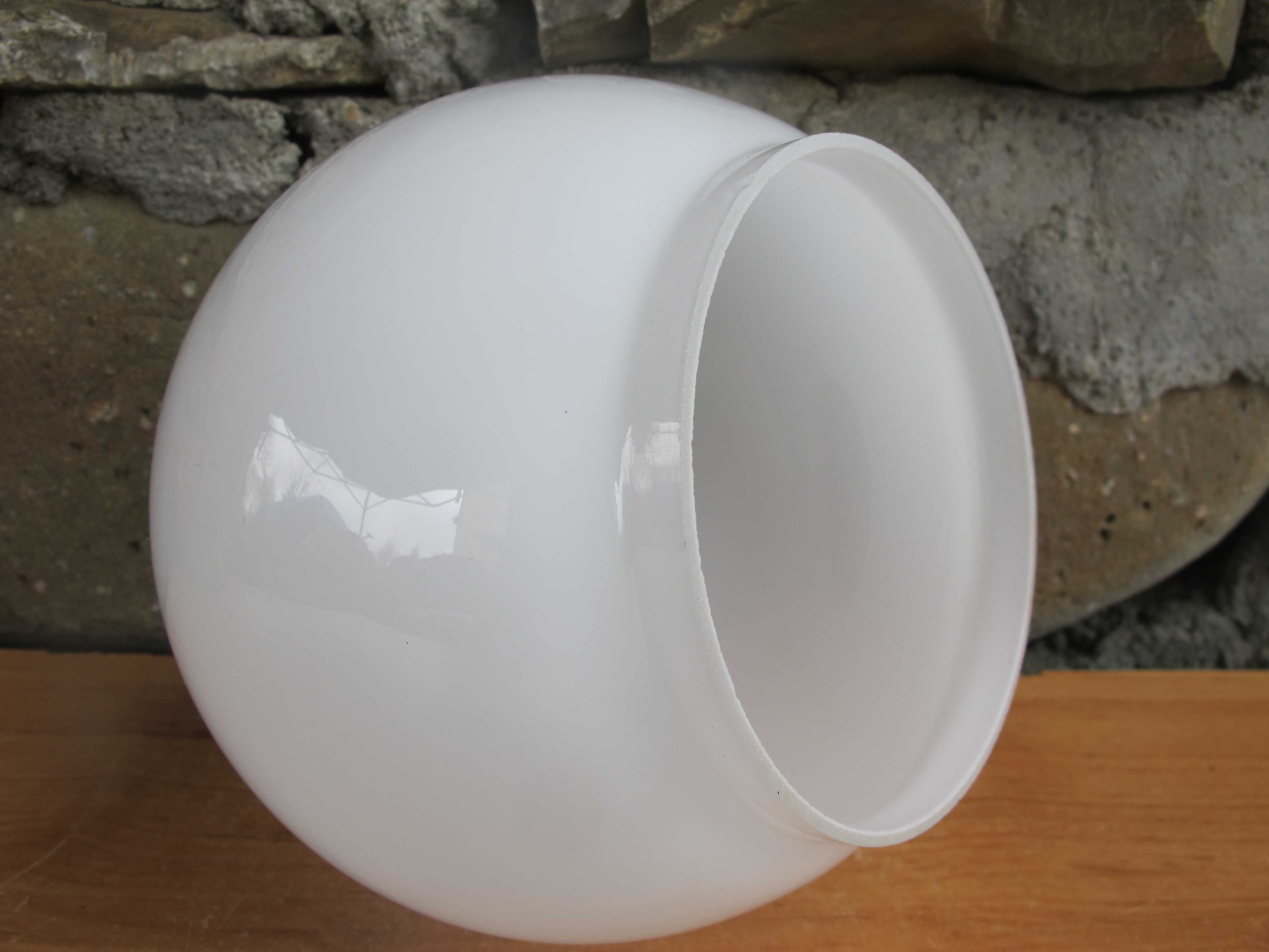 Duża Szklana kula otwarta_BIAŁY POŁYSK_żyrandol_E 27_155 x 47 mm