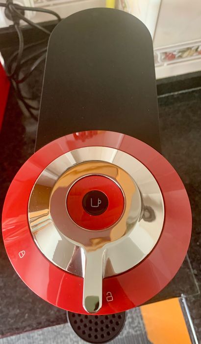 Máquina Nespresso Vertuo Next