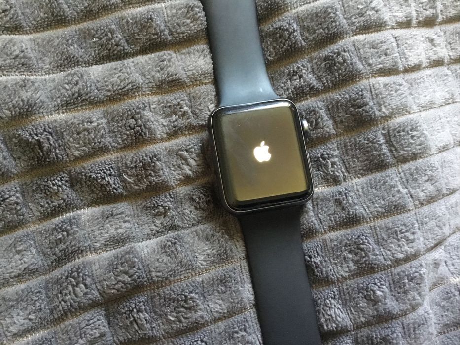 Apple watch series 3-42мм