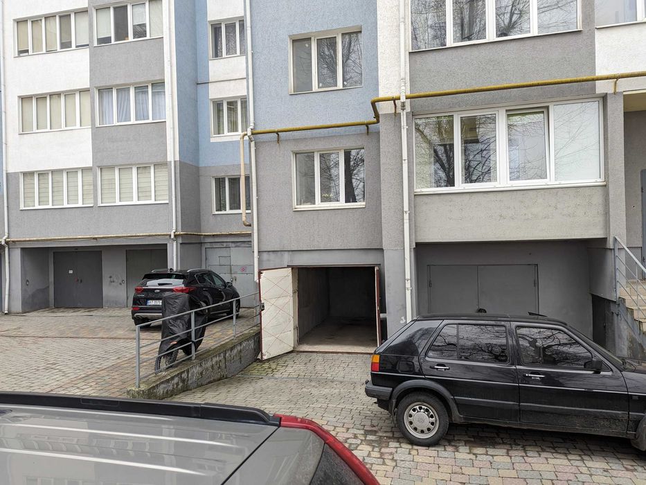 Продається гараж в ЖК "Паркова алея"