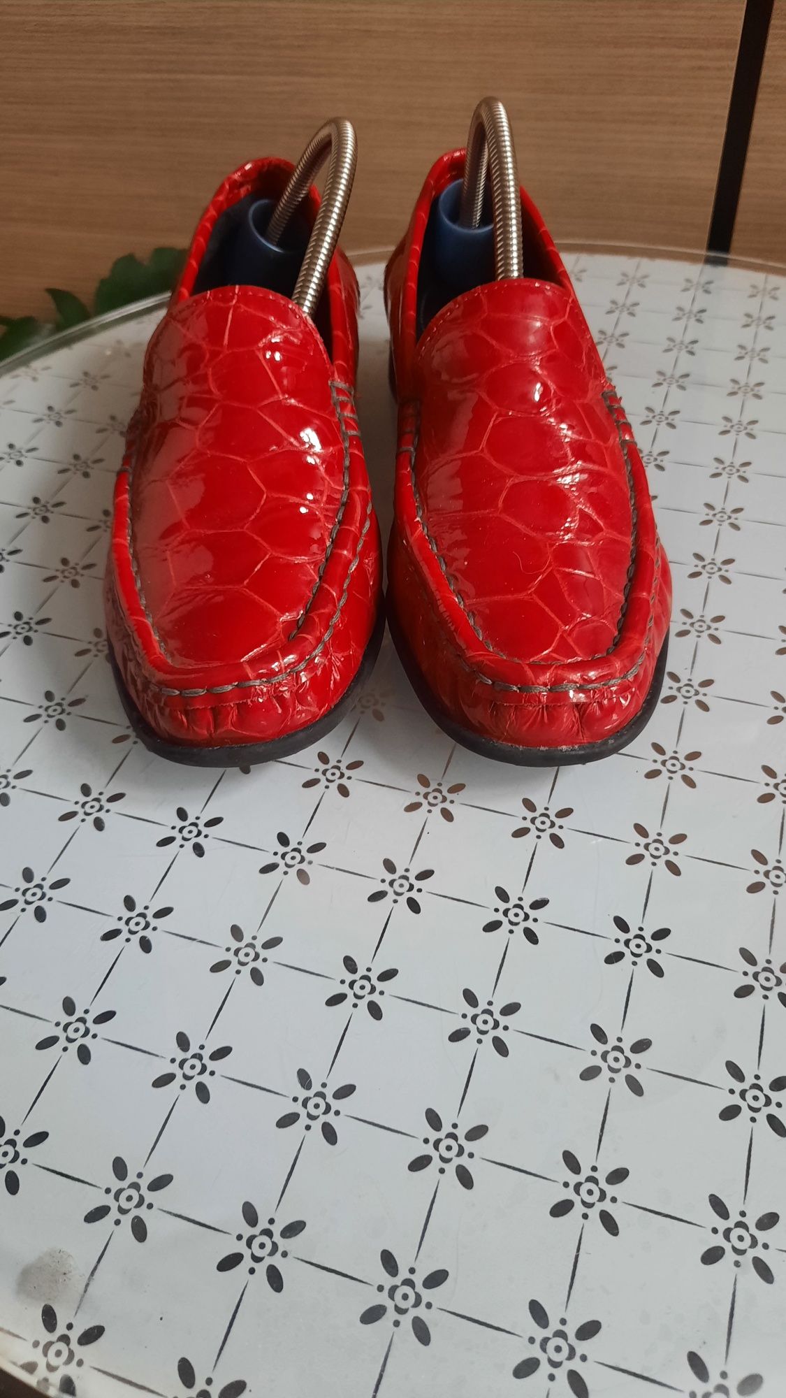 VA Milano*buty/mokayny skóra lakier*37
